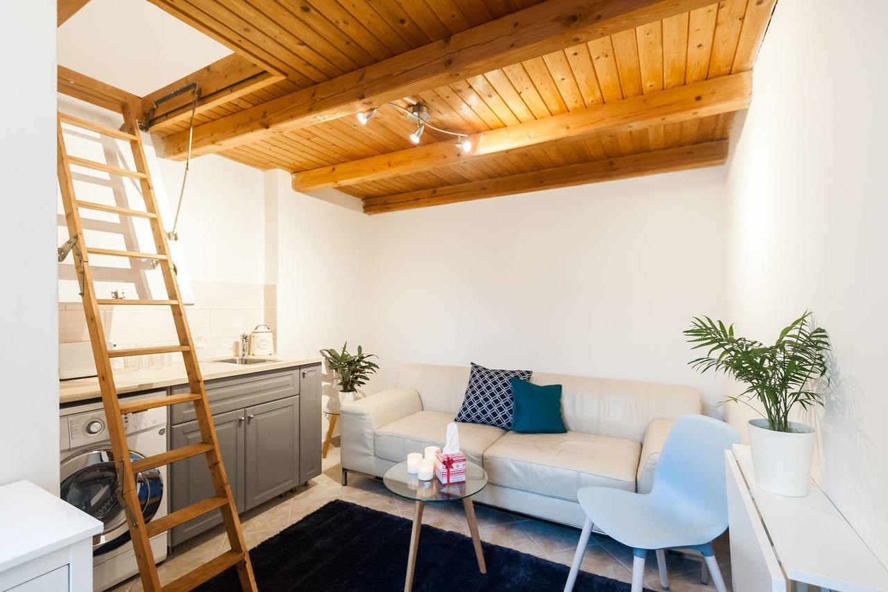 Cozy Private In The City Center Apartment *